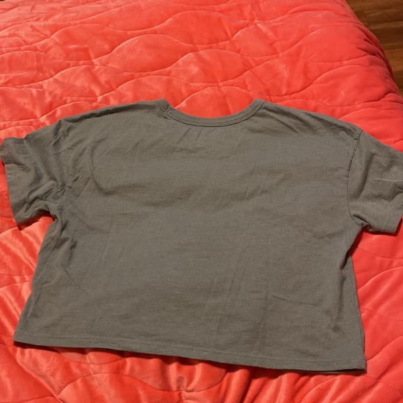 Juniors crop top, size medium. Cute crop - Picture 5 of 7